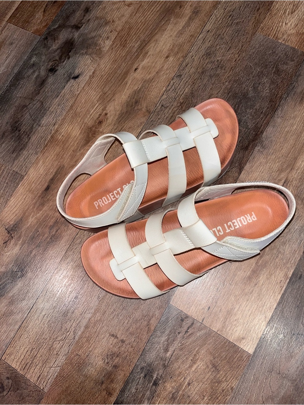 Women's Strappy Comfort Sandals - Cream - Picture 2 of 8